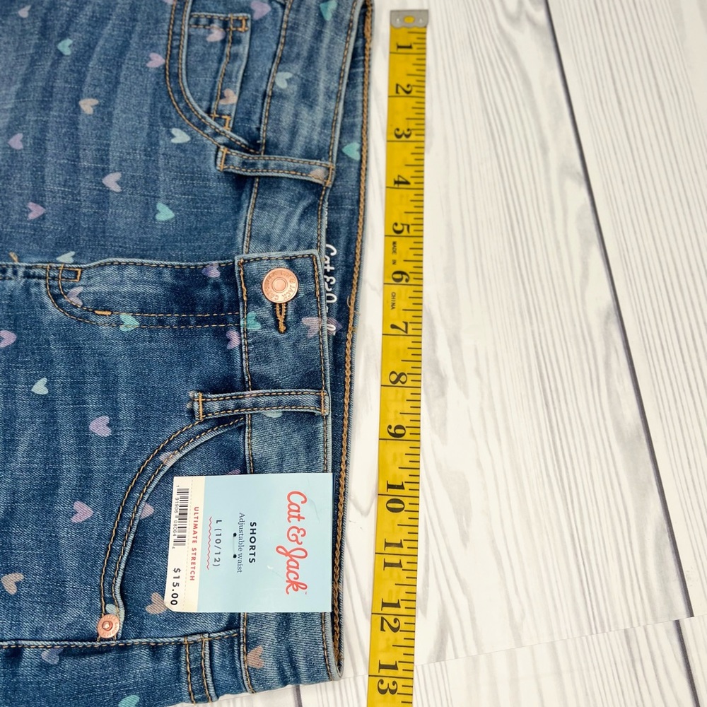 Girls' Heart Printed Jean Shorts - Cat & Jack™ Medium Wash - Picture 7 of 10